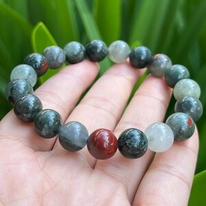 10mm stretchable African blood‎ stone bracelet